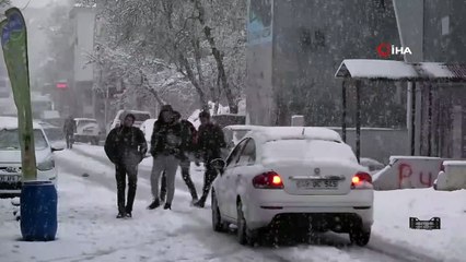 Mart Ayında Lapa Lapa Kar Yağışı