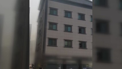 양주시 상가주택 화재...10살 어린이 병원 이송 / YTN