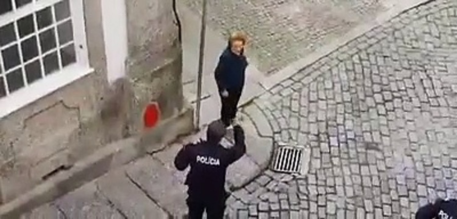Vídeo mostra PSP a mandar idosa para casa
