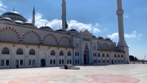 Büyük Çamlıca Camisinde, çevik kuvvetin güvenlik önlemleri