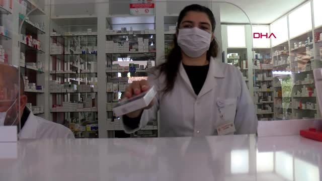 ANTALYA Kemer'deki eczanelerde koronavirüs önlemleri