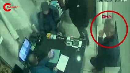 'Koronavirüs' paniği kamerada! Herkes bir anda sağa sola kaçıştı