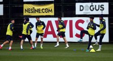 Fenerbahçe, koronavirüs tedbirleri nedeniyle çalışmalarını evde yapacak