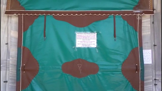 Polisler Cuma Namazı için gelen vatandaşları uyardı - İSTANBUL