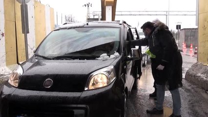 Muş'ta giriş ve çıkış yapan yolcular, sağlık kontrolünden geçiriliyor