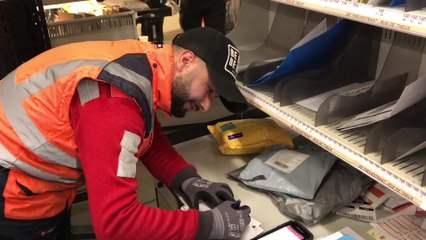 Coronavirus: forte augmentation du nombre de colis traités par le Poste