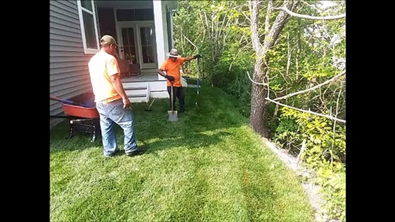 Altruistic Tree & Landscape - (302) 236-3918