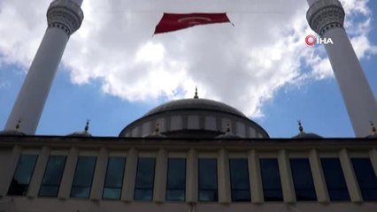 Malatya'da camilerde cuma namazı kılınmadı