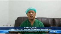 Alat Pelindung Diri Langka, Tenaga Medis Gunakan Jas Hujan