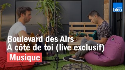 Boulevard des Airs reprend À côté de toi des Enfoirés depuis leur terrasse