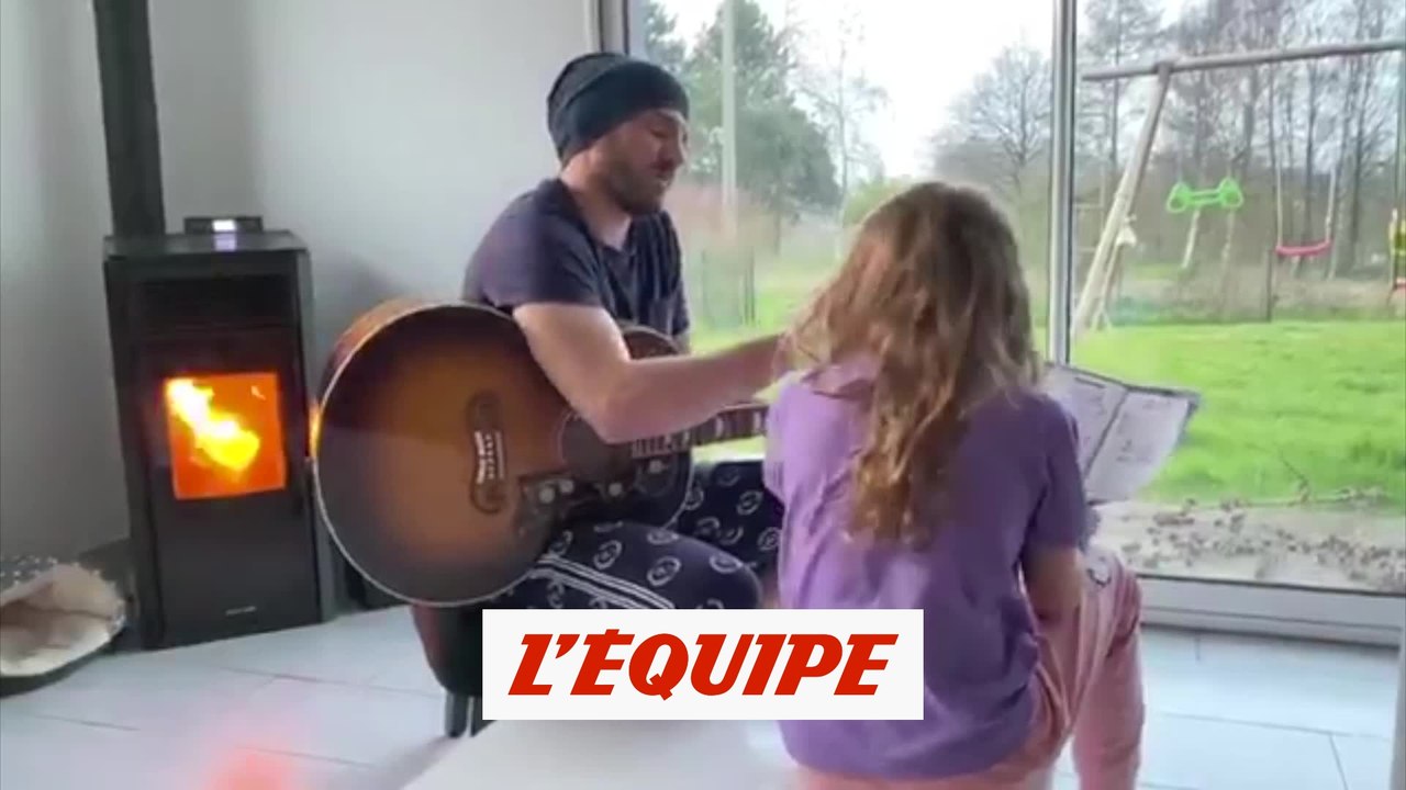 Jean-Louis Leca reprend les Corons avec sa fille - Foot - WTF - Vidéo  Dailymotion