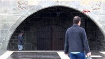 Diyarbakır'daki camilerde cuma namazı kılınmadı
