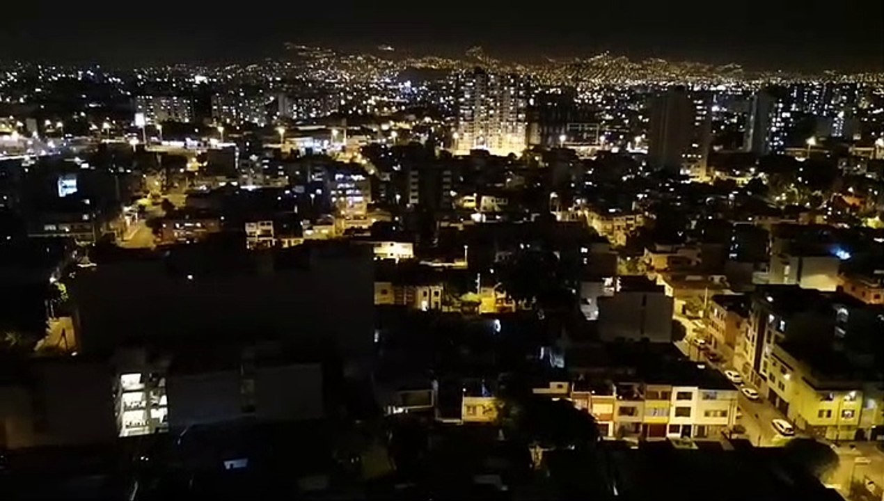 Jubel zum Start der Ausgangssperre in Lima