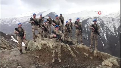 Kahraman komandolardan sağlıkçılara alkışlı destek