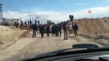 - İdlib halkından Türk askerlerine destek