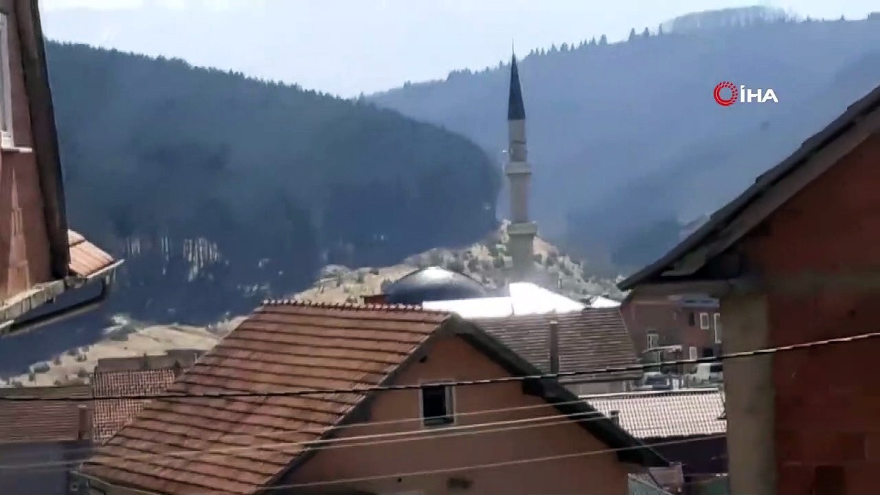 - Sırbistan'da ezan okuyan müezzin gözyaşlarına...