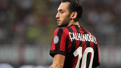Milan'da forma giyen Hakan Çalhanoğlu: İtalya'da durumlar çok kötü