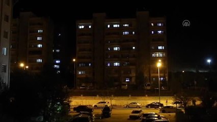 Sağlık çalışanlarına alkışlı destek sürüyor