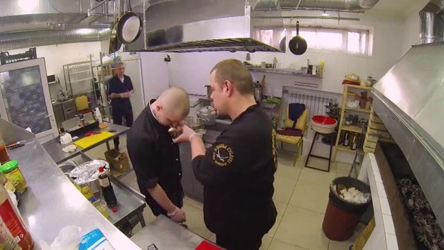 На ножах 3 сезон 3 серия. На ножах с Константином Ивлевым 3 сезон 3 серия.