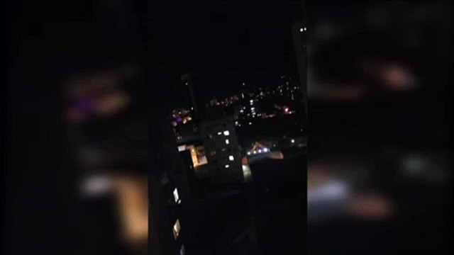 Em isolamento, população sai em janelas e sacadas homenageando profissionais da saúde