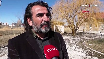 Profesörden 'çekirgesi istilası' açıklaması