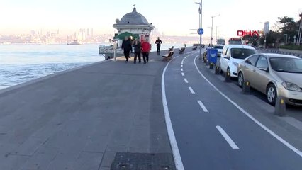 EVLERİNDEN ÇIKTILAR, SAHİLDE SPOR YAPTILAR