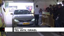شاهد: فتح مركز لإجراء فحوصات كورونا من داخل السيارة في تل أبيب