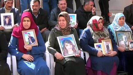 Evlatları PKK Tarafından Dağa Kaçırılan Ailelerin Direnişi Sürüyor