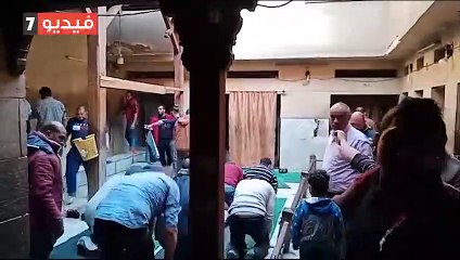 رغم قرار الإغلاق.. المصلين في بعض الجوامع مع صلاة العصر