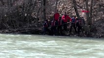 Nehirde kaybolan uzman çavuşu arama çalışmalarında 5'inci gün