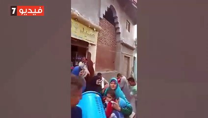 الزاوج فى زمن الكورونا.. تعقيم جهاز عروس ببنى سويف قبل نقله لمنزل العريس