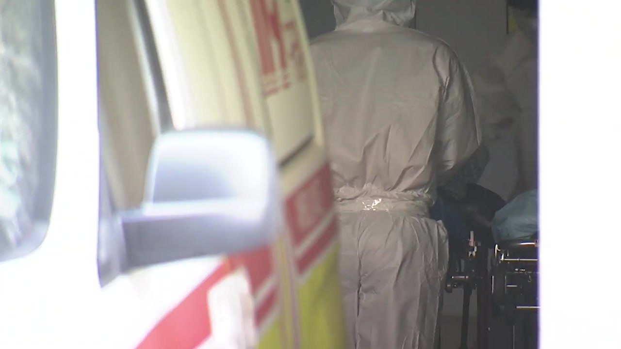 대구경북 요양병원 '무더기 확진'...의심증세에도 출근 / YTN
