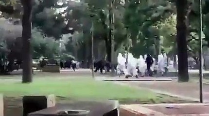 Arjantin'de Koronavirüs yasağına uymayanlara biber gazlı müdahale