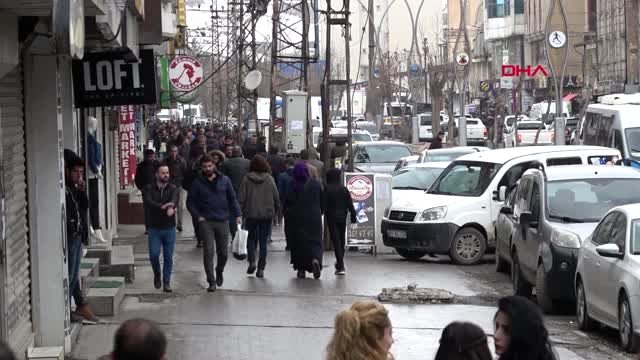 Yüksekovalılar koronavürüsüne aldırış etmiyor