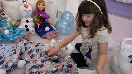 Isabella  em um Mundo Mágico da Disney - Anna e Elsa do Frozen Disney