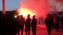 GAZİANTEP Yasağa rağmen meşaleli asker uğurlaması yapıldı