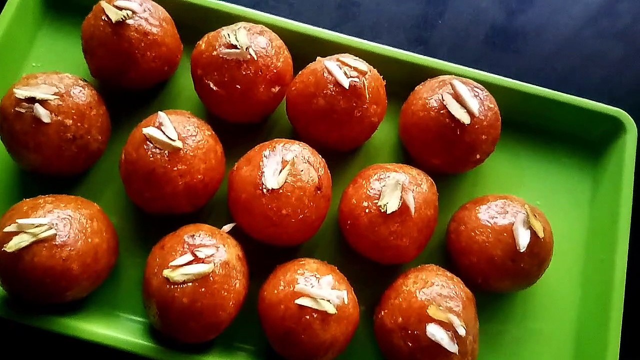 Papiteke laddoo recipe. पपीतेके स्वादिष्ट लड्डू