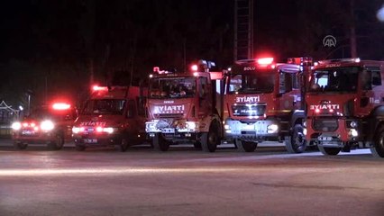 Sağlık çalışanlarına alkışlı destek