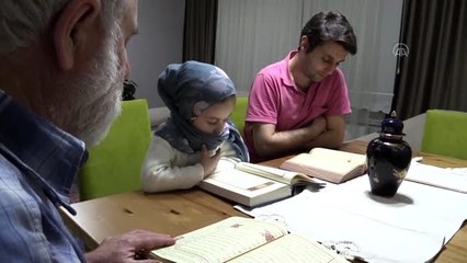 "Miraç Kandili'nde dualar evlerden yükseldi"