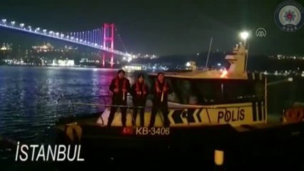 Descargar video: Deniz polisinden sağlık çalışanlarına alkış desteği