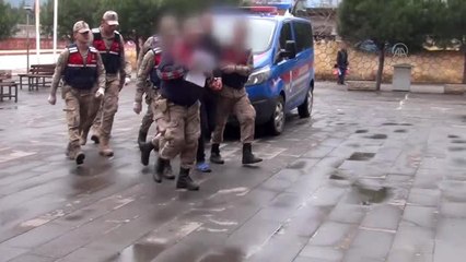 Kuzeninin eşini silahla öldürdüğü iddiasıyla aranan şüpheli ahırda yakalandı