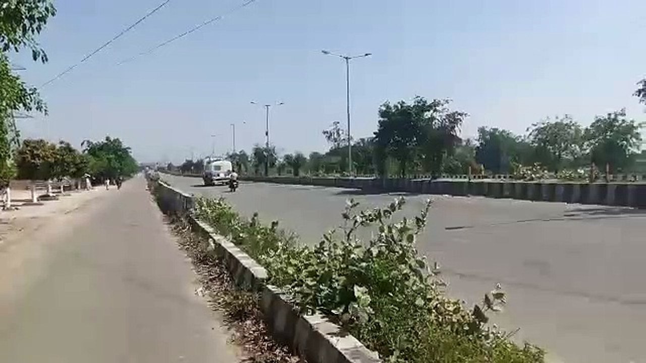 लखनऊ: आईआईएम रोड पर दिखा लॉक डाउन का असर