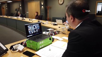 - Koronavirüs nedeniyle telekonferanslı senato toplantısı