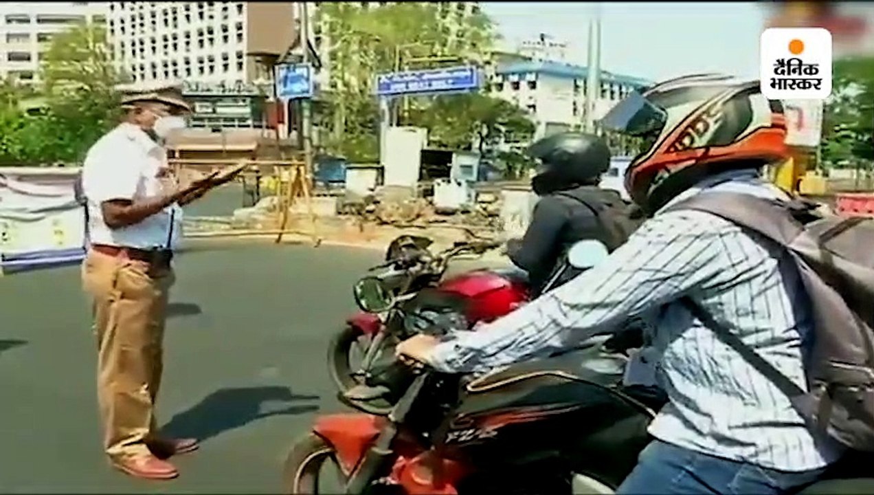 लोग हैं कि मानते नहीं... पुलिस हुई मजबूर
