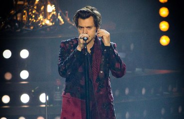 Harry Styles reschedules UK and Europe tour until 2021