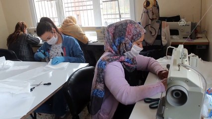 Kadınlardan koronavirüse karşı maske üretimine destek - ŞANLIURFA
