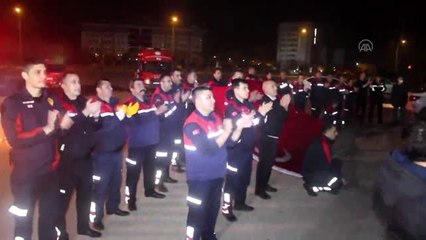 Sağlık çalışanlarına alkışlı destek - ADANA/ISPARTA/BİNGÖL/BİTLİS/