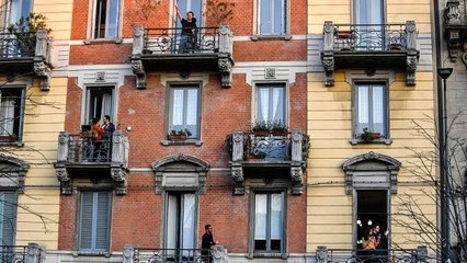 Türkiye'yi örnek alan ABD'liler, balkonları doldurdu