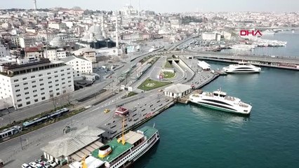 GALATA KÖPRÜSÜ'NDEKİ OLTA BALIKÇILARINI KORONAVİRÜS BİLE DURDURAMADI