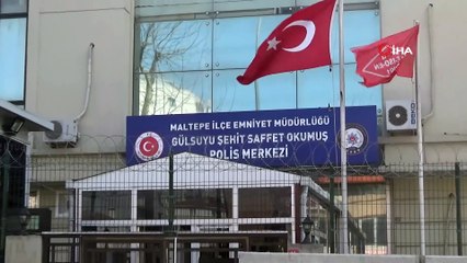 Hastanede güvenlikçileri bıçaklayan şahıs beyaz tulum ve maske ile adliyeye sevk edildi